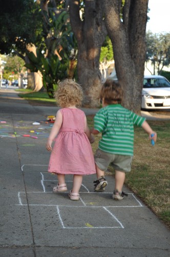 Toddler_hopscotch
