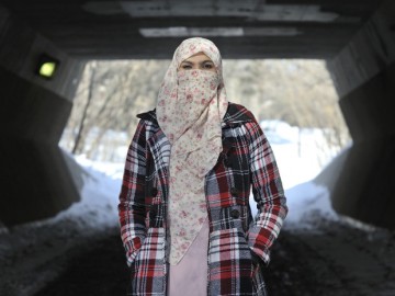 ***FREELANCE PHOTO - POSTMEDIA NETWORK USE ONLY*** MISSISSAUGA: FEBRUARY 16, 2015 Zunera Ishaq, who wants to be allowed to wear her Niqab during the Canadian citizenship ceremony, poses near home home in Mississauga, Ont. on Monday February 16, 2015. (J.P. Moczulski for National Post) ORG XMIT: POS1502161205498161