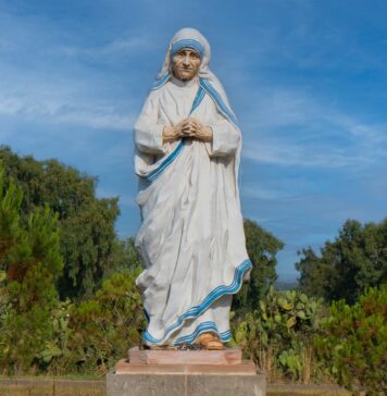 Mother Teresa of Calcutta’s Mission to the Poorest of the Poor Pabillonis, ITALY - May 19th, 2023 Mother Teresa of Calcutta statue