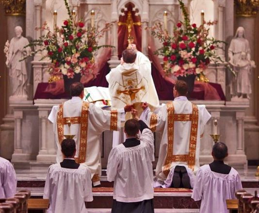 The Comforting Strength of the Holy Mass