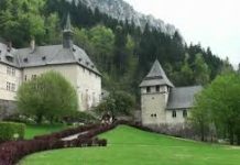 Fullness of God and the Emptiness of Evil